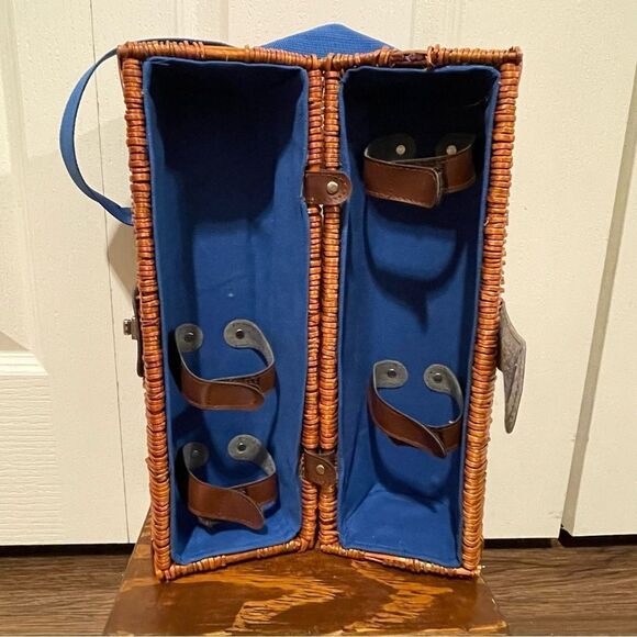 NWT Grey Goose Wicker Wine Bottle and Glass Picnic Carrier Blue Fabric Strap - Picture 5 of 13